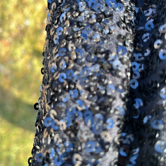 Long sleeve, suave women’s dress shirt - Picture 4 of 6